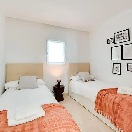 Con Piscina En 1ª Linea Golf La Quinta アパート *